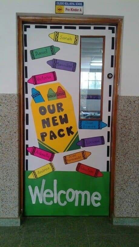 Preschool Classroom Doors Ideas, Teacher Bulletin Boards Preschool, Prek Room Decor Ideas, Our New Pack Bulletin Board, Preschool Door Decorations Welcome Back To School, Classroom Door Decorations Back To School, Pre K Whole Group Activities, Welcome Door Design Classroom, All About Me Door Decorations Preschool