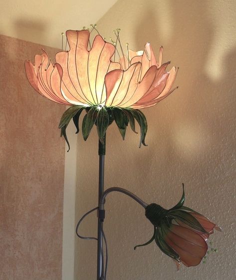 Fairy Flower Lamp, Flower Shaped Lamps, Flower Petal Lamp Shade, Flower Glass Lamp, Pretty Lamp Aesthetic, Flower Hanging Lamp, Flower Shaped Lamp, Funky Lamps Unique, Floor Lamp Flower