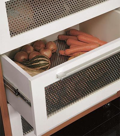 Vegetable Storage Drawers, Kitchen Cabinetry Design, Vegetable Drawer, Small Kitchen Cabinets, Kitchen Design Inspiration, Kitchen Cupboard Designs, Furniture Details Design, Kitchen Organization Pantry, Kitchen Pantry Design