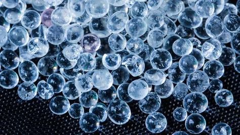 How to reuse silica gel packets Those annoying packets have a multitude of household uses. Silica Gel Uses, Silica Packets, Annoying Things, Gel Beads, Gel Pack, Reduce Reuse Recycle, Household Cleaning Tips, Reuse Recycle, Household Tips