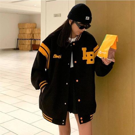 Baseball Jacket Women, Print Outerwear, Embroidery Baseball, Neck Embroidery, Skirt And Sneakers, Streetwear Tops, Jacket For Women, Women's Jackets, Pantalon Cargo