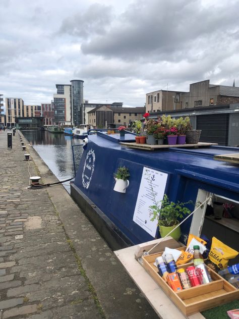 Boat Ideas, Instagram Website, Canal Boat, Food Truck, The Magicians, Edinburgh, Walk In, Floating, Walking