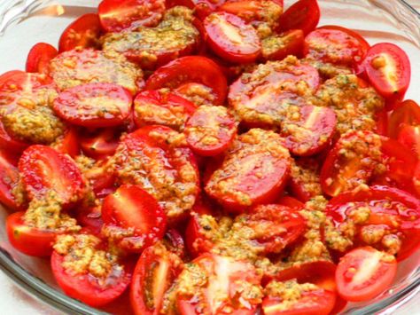 Old Tomatoes What To Do With, Leftover Tomatoes What To Do With, Weird Thing, Veggie Side Dishes, Grocery Stores, Tomato Recipes, Veggie Sides, Veggie Dishes, Canning Recipes