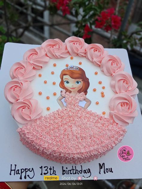 Photo Print Cake, Edible Print Cake, Doll Cake Designs, Peppa Pig Birthday Cake, Cake Designs For Girl, Buttercream Cake Designs, Pig Birthday Cakes, Happy Birthday Printable, 3rd Birthday Cakes