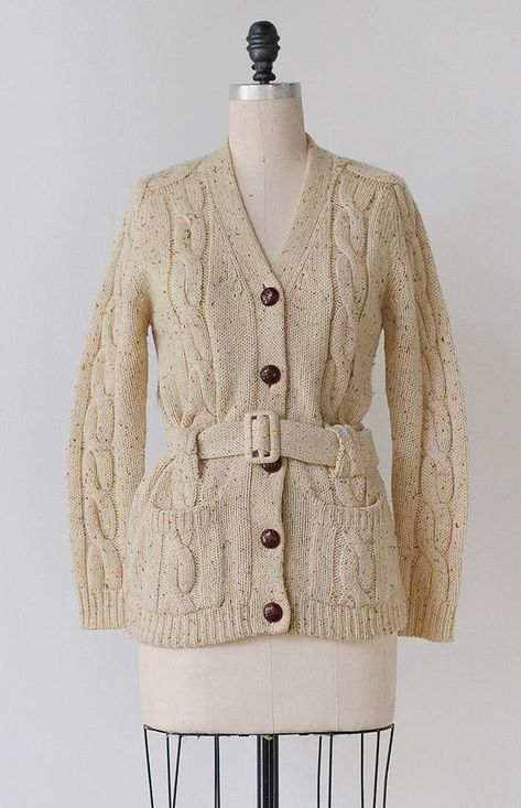 Edwardian Sweater, 1970s Cardigan, 70s Cardigan, Sewing Photography, Eccentric Style, 1910s Fashion, Gym Suit, Cardigan Vintage, 20s Fashion