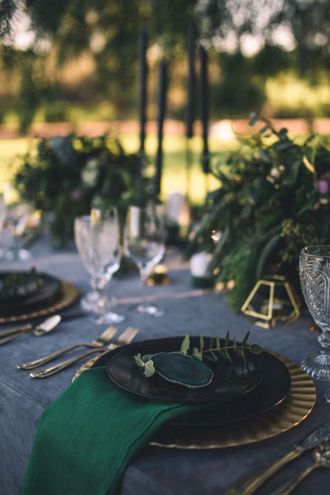 Dark Moody Black Green Gold Table Decor Agate Placecards Napkin Geometric Candle | Edgy Emerald City Wedding Ideas http://www.yvonnegollphotography.com/ Emerald Wedding Colors, Emerald Green Wedding Theme, Dark Green Wedding, Dark Wedding Theme, Green Themed Wedding, Emerald Green Weddings, Goth Wedding, Dark Wedding, Moody Wedding