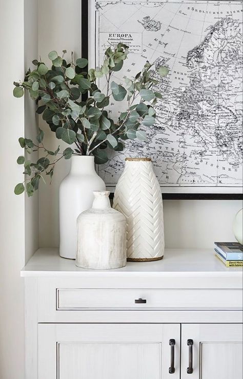 Marble is still a good trendsetter at the moment, its just so versatile in any decor setting and will suit many decor styles in your home. #marblevase #eucalyptus #mapprints Dekorere Bad, Koti Diy, Interior Design Per La Casa, Eucalyptus Greenery, White Vases, Cheap Home Decor, Handmade Home, 인테리어 디자인, Map Art