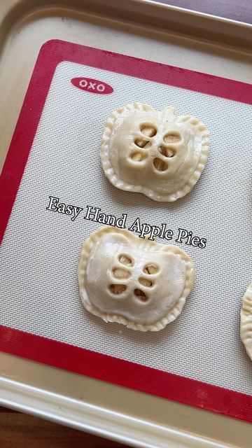 Hand Apple Pies, Egg Wash Recipe, Granny Smith Apple Pie, Apple Pie Crust, Pie Mold, Store Bought Pie Crust, Hand Pie Recipes, Dough Press, Apple Hand Pies