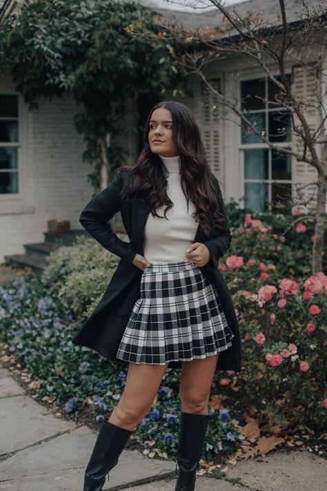 9aa42b31882ec039965f3c4923ce901bdesc49091858ri Plaid Skirt Outfit, Skirt Outfits Fall, Cute Skirt Outfits, Skirt Outfit, Looks Chic, Plaid Skirt, Fall Fashion Outfits, Preppy Outfits, Winter Fashion Outfits