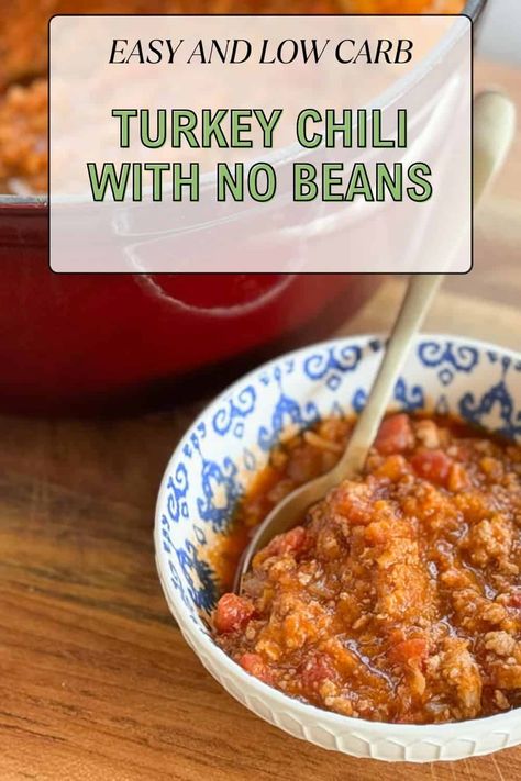 This easy, low carb turkey chili with no beans will become your new favorite low carb chili recipe. Packed with lean protein and tons of flavor from seasonings and fresh vegetables, it is as delicious as it is healthy for you. Turkey Chili Recipe No Beans, No Bean Turkey Chili, Chili With No Beans, Ground Turkey Chili Recipe, Traditional Chili Recipe, Turkey Chilli, Low Carb Chili Recipe, Ground Turkey Chili, Low Carb Chili