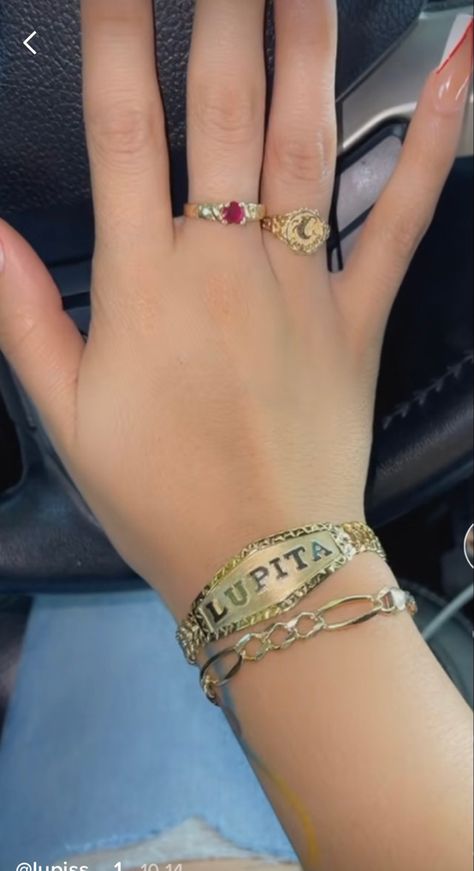 Mexican Rings Aesthetic, Gold Jewelry Aesthetic Mexican, Hispanic Gold Jewelry, Latina Rings, Gold Mexican Rings, Gold Mexican Jewelry, Gold Bracelet Aesthetic, Mexican Jewelry Gold, Hispanic Jewelry