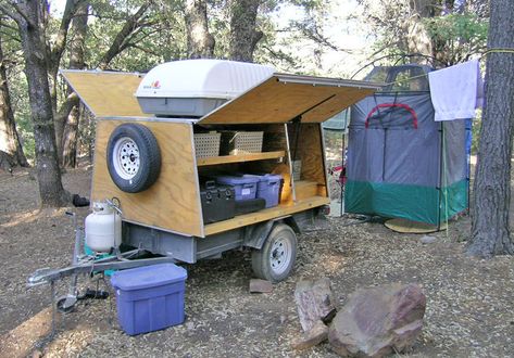 Image Camping Gear Trailer, Camping Gear Diy, Compact Camping, Camping Trailer Diy, Outdoor Camping Kitchen, Kayak Trailer, Trailer Tent, Adventure Trailers, Trailer Diy