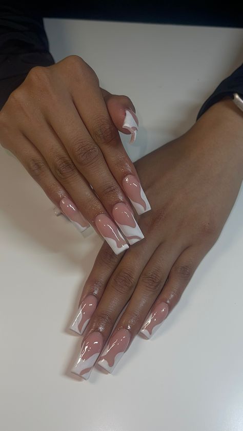 White Nail Designs Black Women, Abstract Square Nails, Abstract Nails White, Abstract Nail Art Short Nails, Abstract Almond Nails, Abstract French Tip Nails, Abstract Acrylic Nails, White Abstract Nails, White Marble Nails