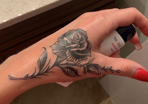 Side Of Hand Cover Up Tattoo, Side Of Hand Tattoo, Wrist Hand Tattoo, Hand Tattoo Cover Up, Minimalistic Tattoo Ideas, Tattooed Man, Side Hand Tattoos, Minimalistic Tattoo, Rose Hand Tattoo