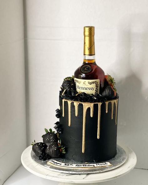 21st Birthday Cake Boyfriend, Cake For 35th Birthday Man, 33rd Birthday Cake For Him, Hennesy Cake Birthdays, Hennessy Birthday Cakes For Men, Hennessy Cake Ideas, 23rd Birthday Cake For Guys, Black Birthday Cakes For Men, 31 Birthday Ideas For Him Party