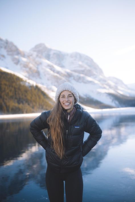 Growing up in the Canadian Rockies where temperatures often reach as low as -50°C (-58°F - but at temperatures that low… cold is just  cold ) and stick well below freezing for a good portion year - learning how to layer properly and keep warm in even the harshest of conditions was pivotal for surviv Cold Hiking Outfit Women, Hiking Winter Outfit, Cold Hiking Outfit, Alaska Outfits, Wander Outfit, Cold Weather Hiking, Trekking Outfit Women, Trekking Outfit, Hiking Winter