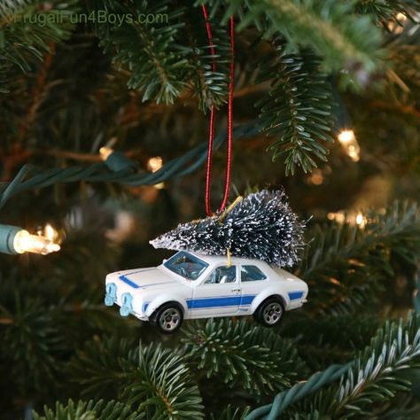 christmas-ornaments-to-make-with-kids-car-and-tree Christmas Tree On Car, Christmas Classroom Treats, Black Christmas Trees, Fun Christmas Crafts, Christmas Car, Christmas Classroom, Kids Ornaments, Car Ornaments, Christmas Ornaments To Make