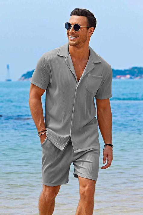 Mens Beach Outfits, Mens Vacation Outfits, Summer Outfits Men Beach, Mens Outfits Streetwear, Vacation Outfits Men, Beach Outfit Men, Italian Summer Outfits, Mens Summer Fashion Beach, Holiday Outfits Summer