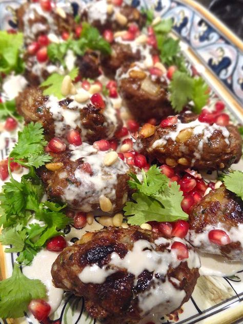 Scrumpdillyicious: Moroccan Beef Kefta with Tahini and Pomegranate Beef Kefta, Moroccan Beef, Lamb Dinner, Great Dinner Recipes, Lamb Meatballs, Grilled Lamb, Mint Recipes, Pomegranate Molasses, Ground Lamb