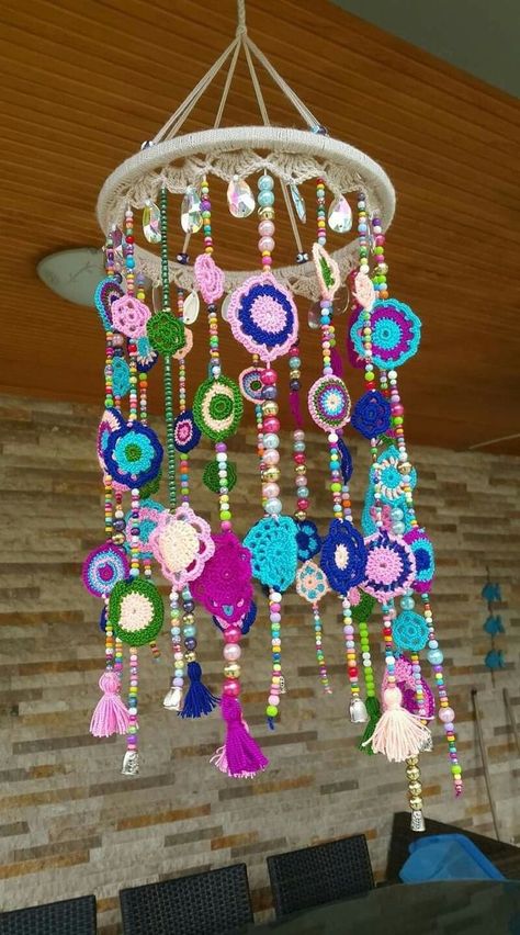 Crochet Room, Dreamcatcher Crochet, Dreamcatcher Diy, Art Au Crochet, Dream Catcher Decor, Crochet Dreamcatcher, Confection Au Crochet, Dream Catcher Diy, Crochet Decoration