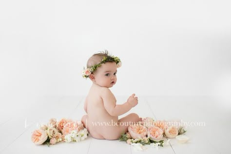 bloomers flowers & decor: { baby arwen | flower smash } Foto Newborn, 1st Birthday Pictures, 1st Birthday Photoshoot, First Birthday Pictures, Photo Shoot Ideas, Toddler Photography, Foto Baby, Baby 1st Birthday, Baby Portraits