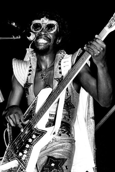 Bootsy Collins, need I say more Parliament Funkadelic, Bootsy Collins, Jon Voight, Funk Music, Soul Funk, Black Music, James Brown, Bass Player, Soul Music