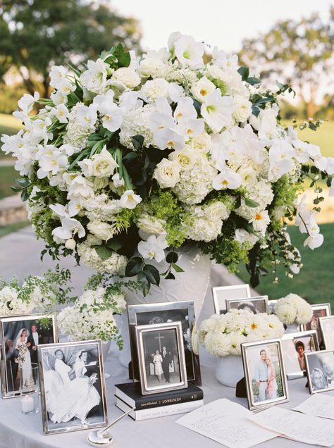 Wedding Favor Station, Family Table Wedding, Memorial Table At Wedding, Wedding Memorial Ideas, Wedding Photo Table, Classic Wedding Reception, Wedding Remembrance, Wedding Photo Display, Tented Reception