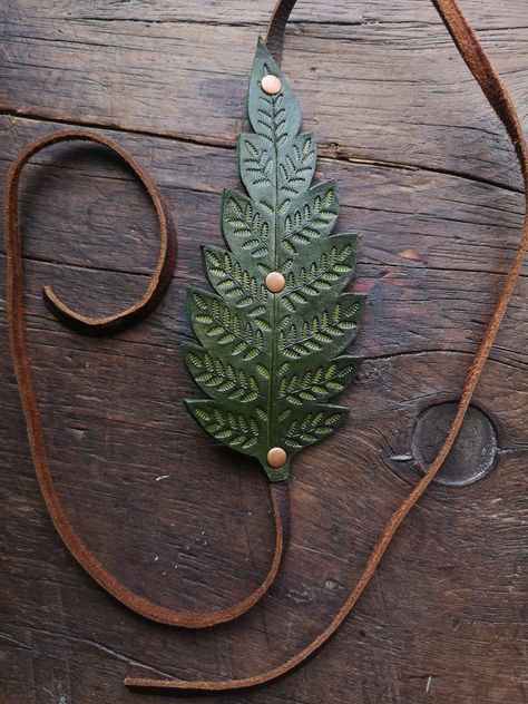 Fern Head Band Small Leather Projects, Fiddle Heads, Leather Craft Ideas, Ostrich Ferns, Leather Lighting, Winter Hibernation, Leather Headband, Tooling Patterns, Deep Yellow