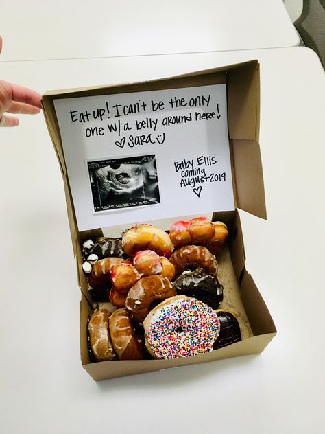 First Pregnancy Announcements, Baby Announcement Ideas, Baby Surprise Announcement, Pregnancy Announcement Pictures, Surprise Pregnancy Announcement, Fun Pregnancy Announcement, Baby Announcement To Husband, Unique Pregnancy Announcement, Creative Pregnancy Announcement