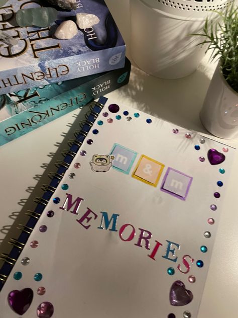 Memory Book First Page, Memory Book Aesthetic, Memory Book Cover, Memory Book Diy, Memories Scrapbook, Life Cover, Editing Photos, Memory Scrapbook, My Cousin