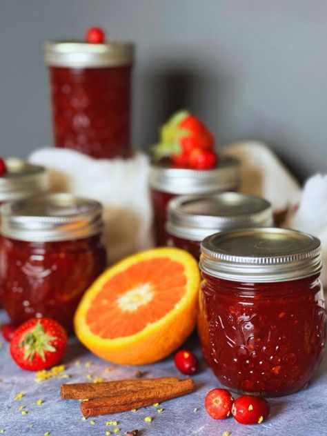 Easy Christmas Jam Christmas Jams And Jellies, Christmas Jam Recipes Homemade, Spiced Christmas Jam, Christmas Bake Off, Christmas Jelly, Homemade Peppermint Bark, Canning Jam Recipes, Christmas Jam, Jam Recipes Homemade