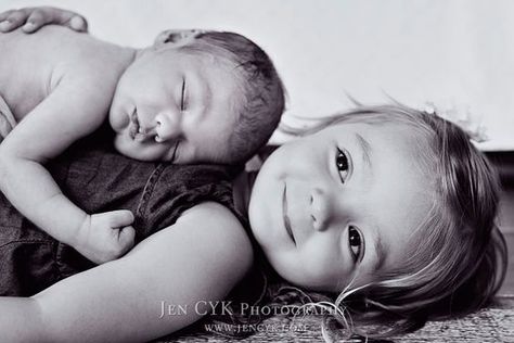 Brother Pictures, Newborn Sibling, Foto Kids, Sibling Pictures, Foto Newborn, Sister Photography, Baby Fotografie, Sibling Photography, Sibling Photos