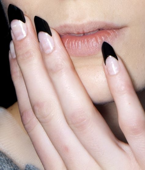 Style. Arrow Nails, Witchy Nails, Black Tips, Pointy Nails, Edge Nails, Nail Designs Tutorial, Gothic Nails, Nail Envy, Cute Nail Designs