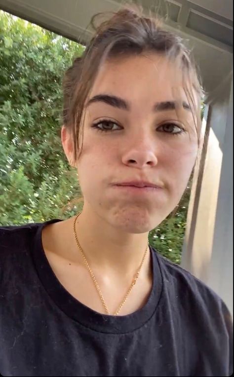 Madison Beer Close Up, Madison Beer Without Makeup, Madison Beer No Makeup, Madison Beer Makeup, Victoria Clark, Madison Beer Hair, Madison Beer Style, Madison Beer Outfits, Beer Outfit