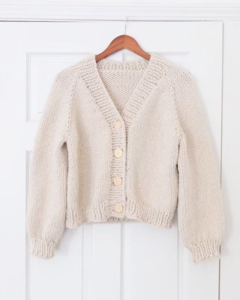 Chunky Cardigan Pattern, Easy Sweater Knitting Patterns, Free Knitting Patterns For Women, Cardigan Sweater Pattern, Summer Knitting Patterns, Crochet Free Patterns, Knitting Patterns Free Sweater, Knit Cardigan Pattern, Jumper Knitting Pattern