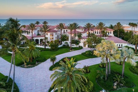 Big Mansions, Florida Mansion, Stuart Florida, Dream Mansion, Business Men, Beautiful House Plans, Mansions Luxury, Mansions Homes, Luxury Homes Dream Houses