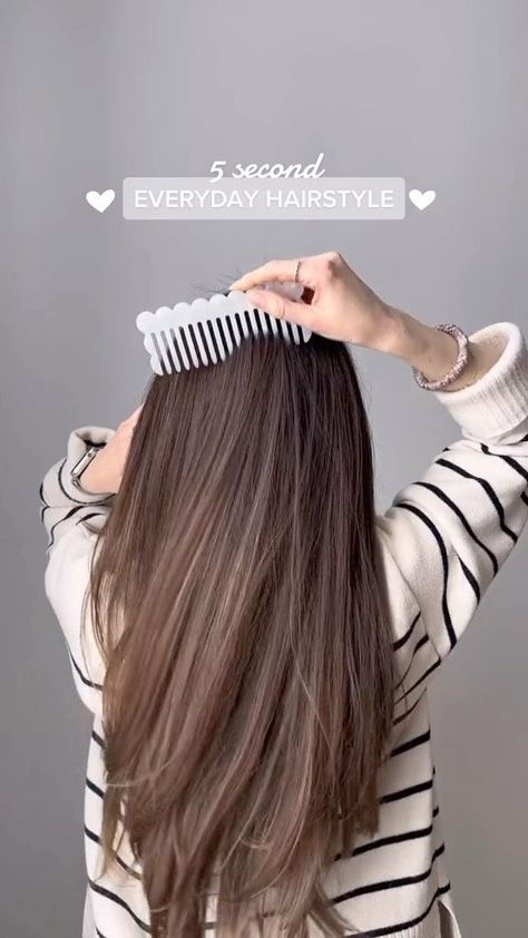 Hairstyles Clawclip, College Hairstyles, Everyday Hairstyle, Ponytail Hairstyles Easy, Candy Hair, Travel Hairstyles, Hairstyles For Layered Hair, Clip Hairstyles, Hair Tutorials Easy