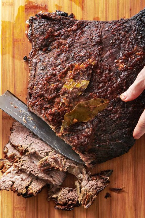 Beef Brisket Oven, Oven Baked Brisket, Oven Brisket Recipes, Oven Brisket, Brisket In The Oven, Baked Brisket, Texas Style Brisket, Beef Brisket Recipe, Brisket Oven