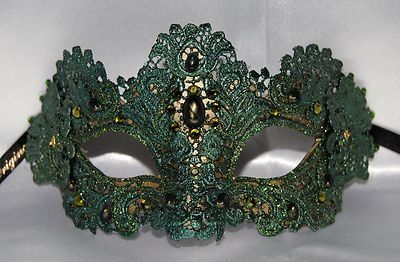 Masquerade Ball Dresses And Masks, Victorian Mask, Green Masquerade Mask, Lace Mask Masquerade, Masquarade Mask, Masquerade Aesthetic, Wardrobe Costume, Masquerade Ideas, Masquerade Ball Masks