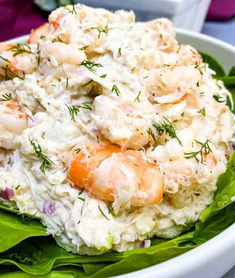 crab salad with real lump crab meat on a bed of lettuce in a white bowl Lump Crab Salad, Simple Seafood Recipes, Shrimp And Crab Salad, Crab Meat Salad Recipe, Lump Crab Meat Recipes, Crab Meat Salad, Recipe With Shrimp, Lump Crab Meat, Crab Salad Recipe