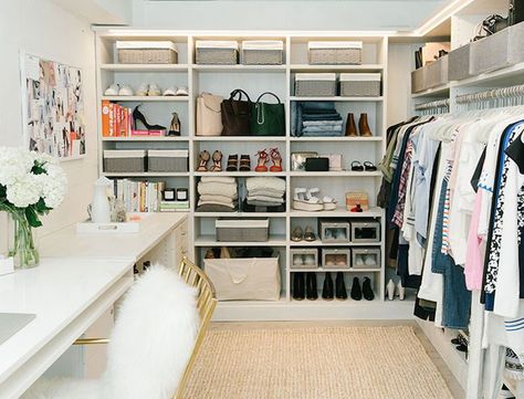 walk in closets white desk chair wardrobe Goop Fashion, Dream Closet Ideas, Closet Redesign, Glam Closet, Best Closet Organization, Dressing Design, Organized Closet, Walking Closet, Closet Hacks Organizing