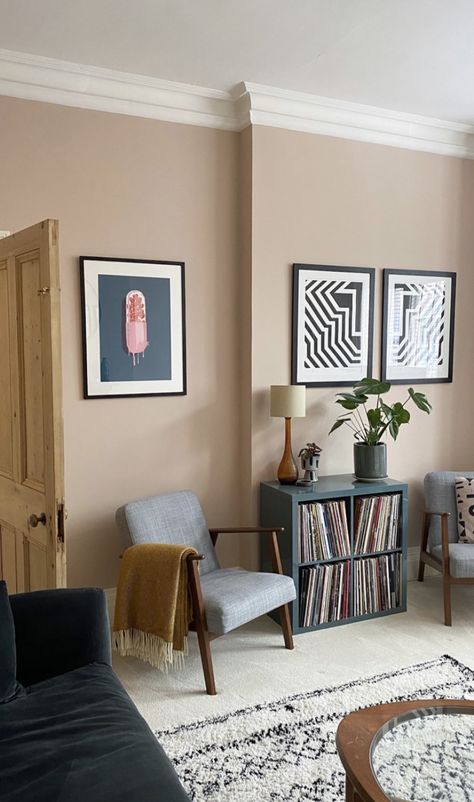 Rose Walls Living Room, Light Brown Wall Paint Living Room, Moody And Bright Interior Design, Pink Taupe Living Room, Light Peach Living Room Walls, Dusty Pink Walls Living Room, Pale Terracotta Living Room, Brown And Pink Interior Design, Sand Living Room Walls