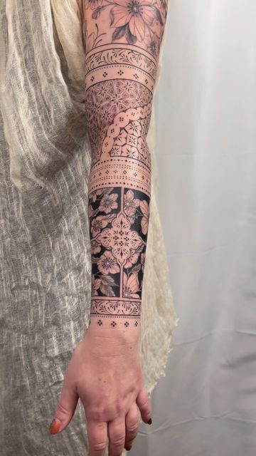 Ornate Sleeve Tattoo, Full Upper Body Tattoos For Women, Henna Style Sleeve Tattoo, Bohemian Sleeve Tattoo, Blum Ttt Tattoo Design, Bohemian Arm Tattoo, Boho Tattoo Sleeve For Women, Upper Arm Ornamental Tattoo, Inside Arm Sleeve Tattoo