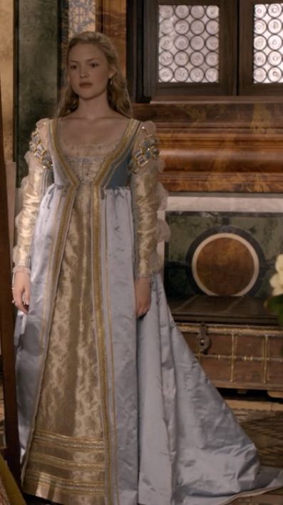 The Borgias Lucrezia, Borgias Lucrezia, Holliday Granger, Moda Medieval, Lucrezia Borgia, The Borgias, Medieval Costume, Medieval Dress, Medieval Fashion