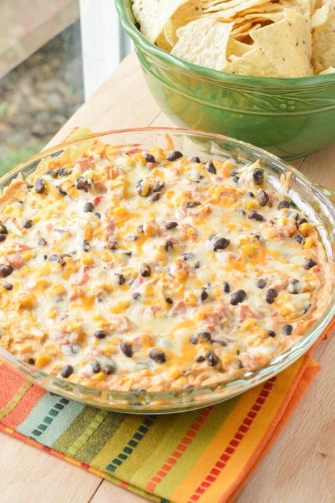 Black Bean And Cheese Dip, Cream Cheese Black Bean Dip, Touchdown Taco Dip Pampered Chef, Dips Healthy Easy, Small Gathering Snacks, Easy Sides With Sandwiches, Small Group Appetizers, Appetizer For Small Group, Small Group Meal Ideas