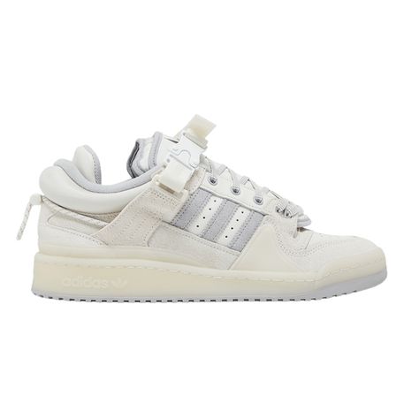 Check out the Bad Bunny x Forum Buckle Low 'Last Forum' on GOAT Adidas Forum Low Bad Bunny, Adidas Bad Bunny, Shoe Locker, Bunny Shoes, Adidas Forum Low, Forum Low, Low Air Jordan 1, Adidas Forum, Air Jordan 9