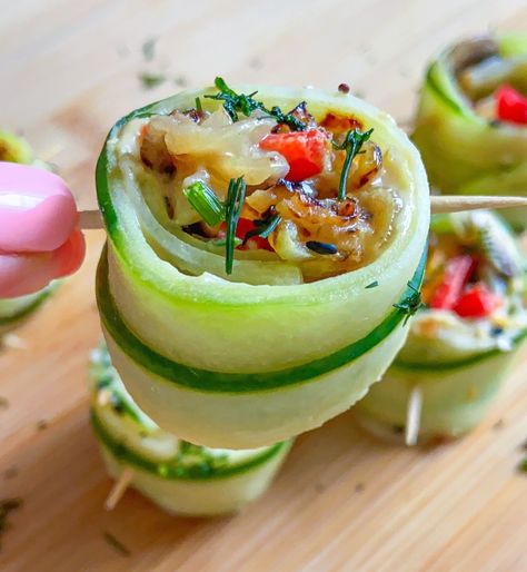 Vegan Cucumber Rolls Vegan Cucumber, The Modern Nonna, Lemon Shrimp Pasta, Modern Nonna, Cucumber Rolls, Plats Healthy, Decorações Com Comidas, Protein Recipes, Recipes Food