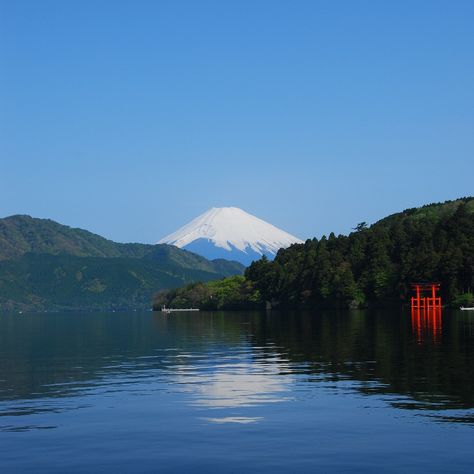 Japan Sea, Japan Beach, Things To Do In Japan, Summer In Japan, West Gate, Warring States Period, Sea Of Japan, Castle Tower, Japan Travel Guide