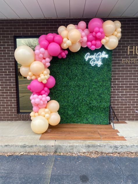 Balloon Wall With Neon Sign, Greenery Wall With Balloons, Greenery Wall With Neon Sign, Pink And Green Balloon Garland, Wall With Neon Sign, Pink Balloon Garland, Parties Decorations, Greenery Wall, Orange Balloons