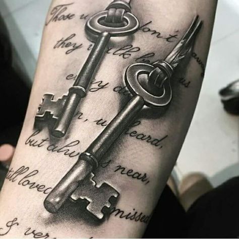 Key Tattoo Men, Vintage Key Tattoos, Skeleton Key Tattoo, Key Tattoo Designs, Lock Tattoo, Henne Tattoo, Unique Tattoos For Women, Key Tattoos, Key Tattoo